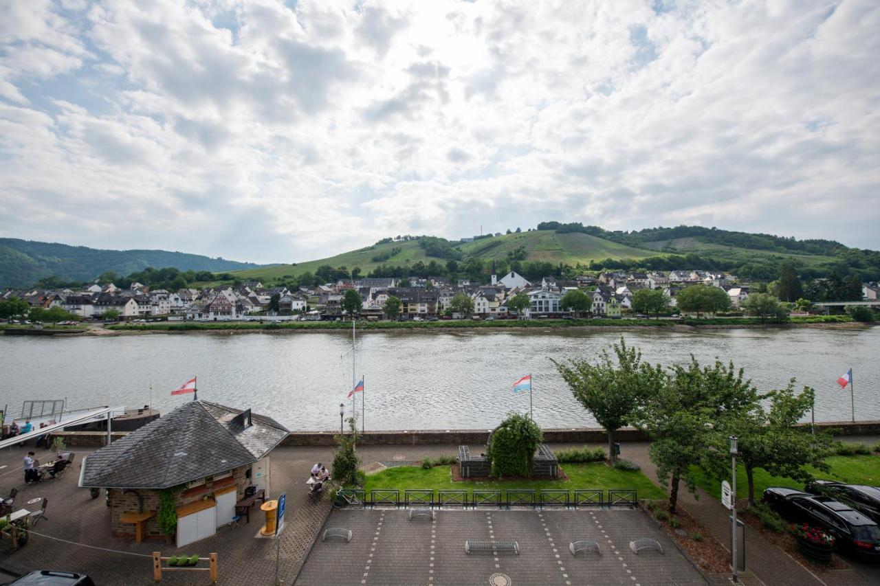 Haus Moselwelt - Tilda Apartment Zell an der Mosel Luaran gambar