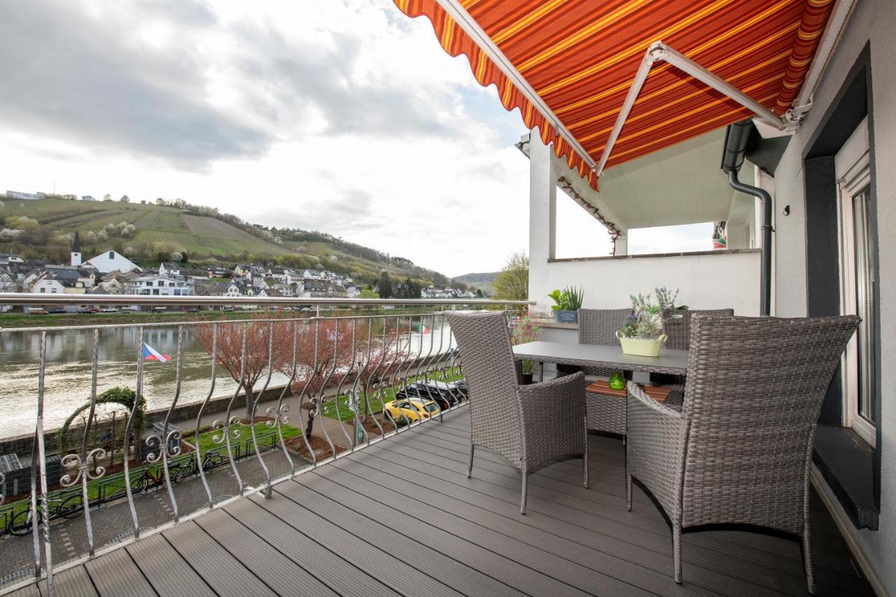 Haus Moselwelt - Tilda Apartment Zell an der Mosel Luaran gambar