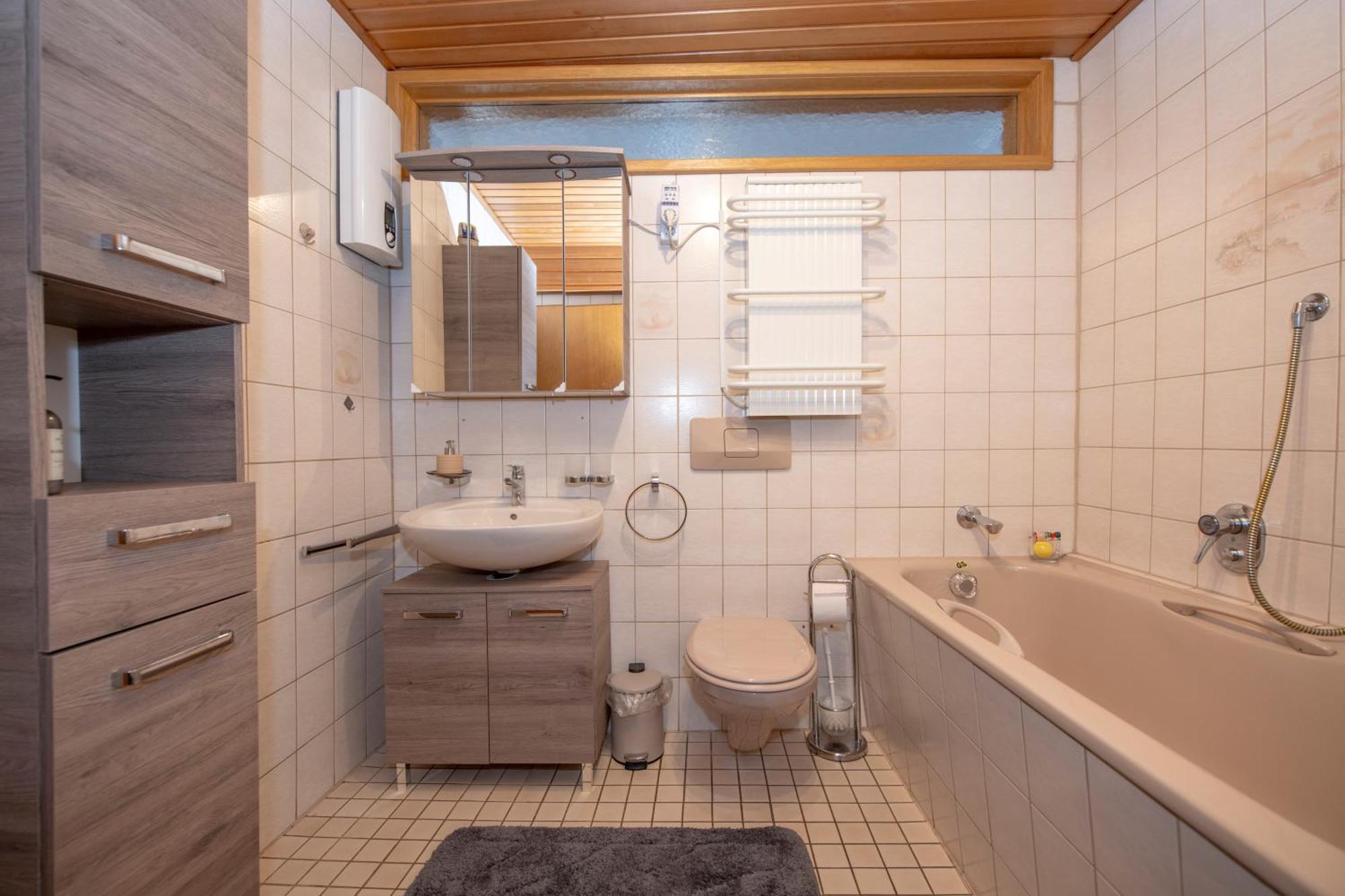Haus Moselwelt - Tilda Apartment Zell an der Mosel Luaran gambar